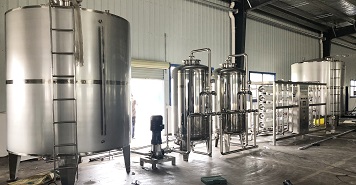 鄭州純凈水設備廠家說說如何開辦瓶裝水生產(chǎn)線,資金投入多少?